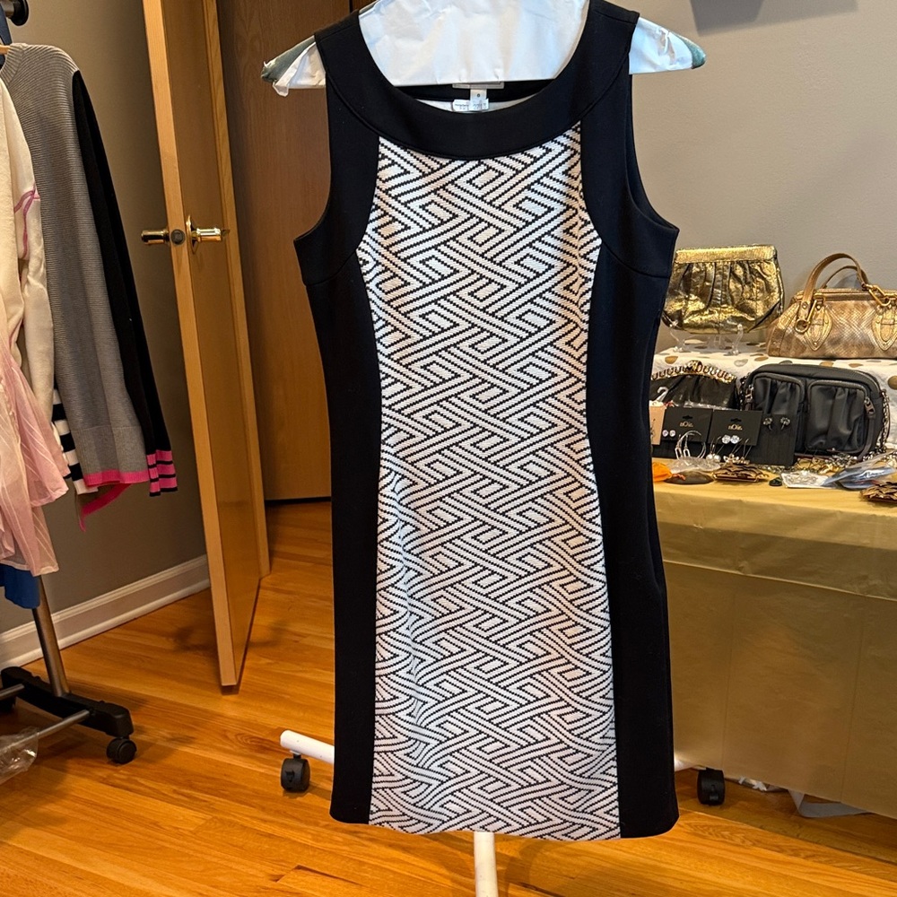 Dana Buchman Black and White Patterned Mini Dress